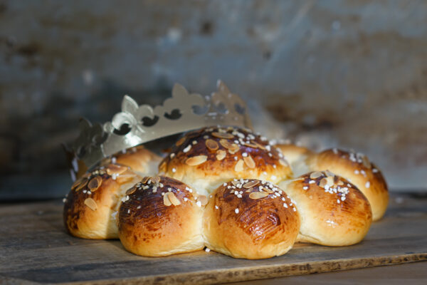 Ur-Dinkel-Dreikönigskuchen (wird geliefert am 6. Januar)