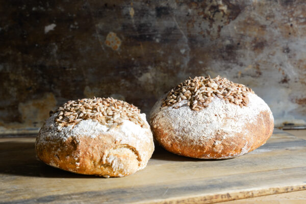 Sunnebluemebrot (Suurteigbrot) bis Mittwochabend (20.00 Uhr) bestellen